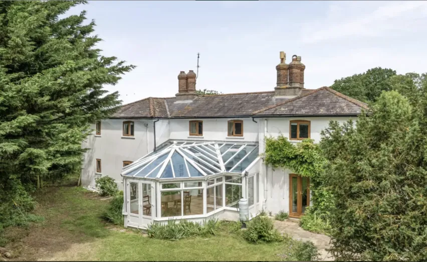 five bedroom detached house with large glass conservatory